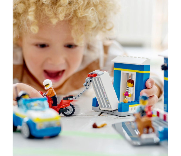 LEGO City 60370 Posterunek policji - pościg - 1091236 - zdjęcie 6